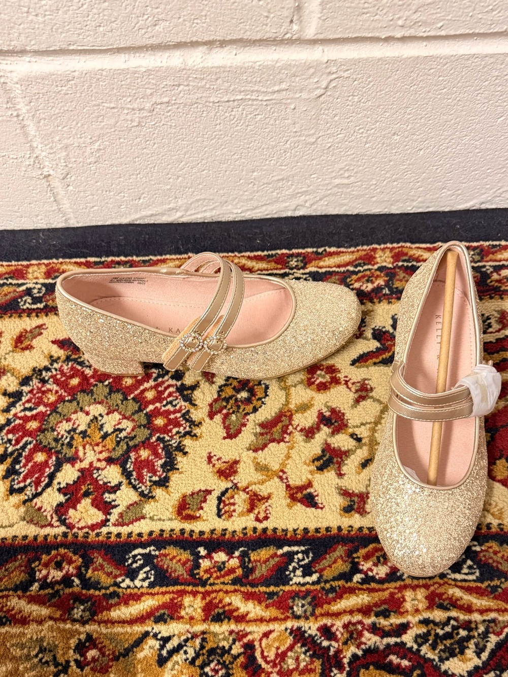 Kelly & Katie Girls' Glitter Small Heel in Gold